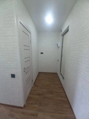 Купить однокомнатную квартиру на улице Революции в Бийске. Вариант № 258812, 4, площадь - квм, цена 3790000 рублей