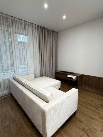 Купить квартиру в Москве. Вариант № 10058076, 9, площадь -  квм, цена 81999000 рублей