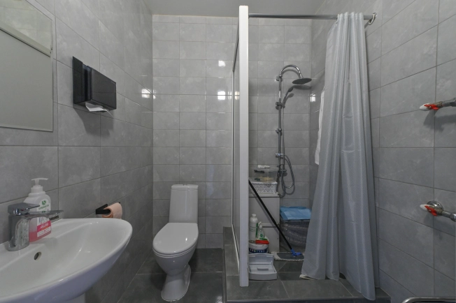 Купить коммерческую недвижимость свободного назначения в Ростове-на-Дону. Вариант № 1207127, 17, площадь -  квм, цена 28000000 рублей