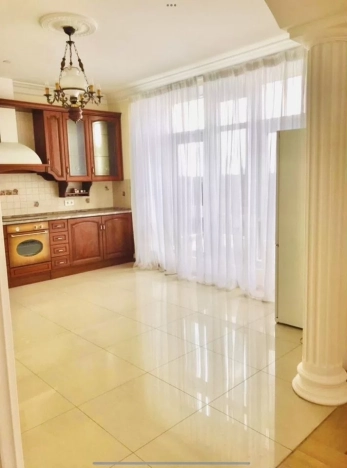 Купить квартиру в Москве. Вариант № 9105114, 8, площадь -  квм, цена 250000000 рублей