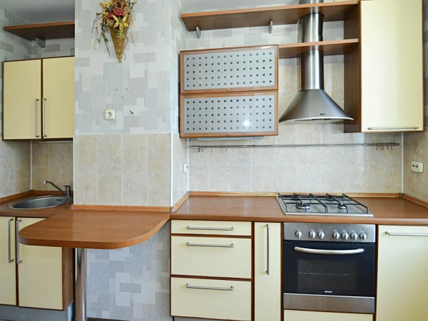 Купить двухкомнатную квартиру на улице Красный проспект в Новосибирске. Вариант № 2046511, 17, площадь -  квм, цена 7500000 рублей