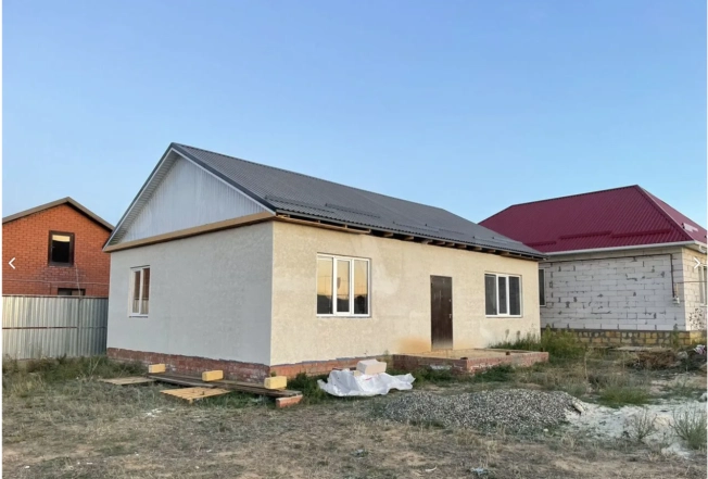 Купить дом в Элисте. Вариант № 10292304, 0, площадь -  квм, цена 3890000 рублей