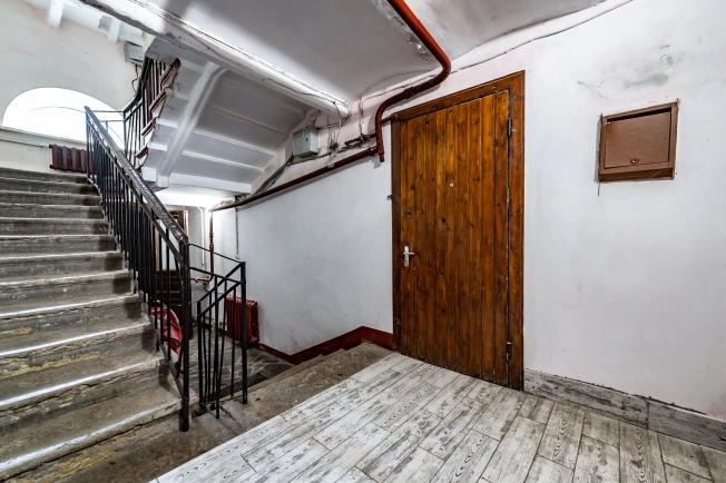 Купить однокомнатную квартиру у метро Адмиралтейская в Санкт-Петербурге. Вариант № 2553274, 14, площадь -  квм, цена 18300000 рублей