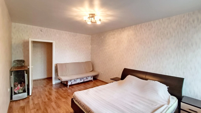 Купить однокомнатную квартиру в Воронеже. Вариант № 9110126, 4, площадь - квм, цена 5400000 рублей