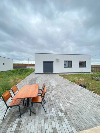 Купить дом в Микрорайоне Прометей, Октябрьский в Октябрьском. Вариант № 9295, 2, площадь -  квм, цена 15990000 рублей