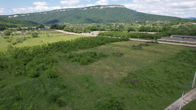 Купить земельный участок в Республике Адыгея (адыгея). Вариант № 10276463, 2, площадь -  квм, цена 20000000 рублей