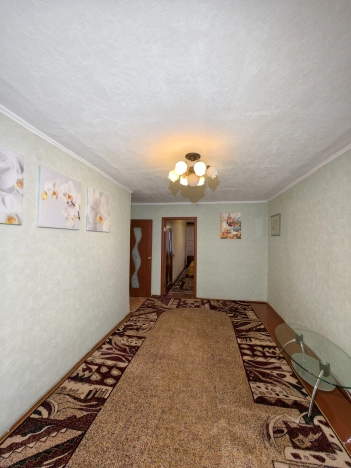 Купить трехкомнатную квартиру в Абакане. Вариант № 10191417, 1, площадь - квм, цена 4400000 рублей