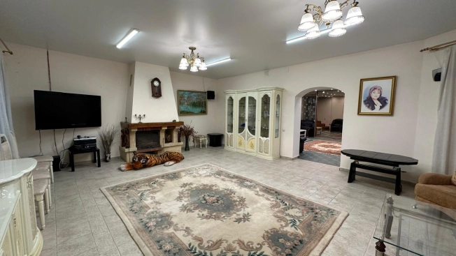 Купить дом в Москве. Вариант № 12160, 28, площадь - квм, цена 27000000 рублей