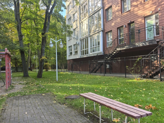 Купить трехкомнатную квартиру в Калининграде. Вариант № 6700884, 23, площадь -  квм, цена 19900000 рублей