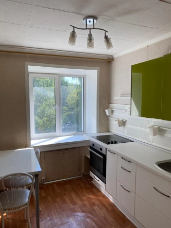 Купить однокомнатную квартиру в Обь. Вариант № 5922132, 2, площадь -  квм, цена 3200000 рублей