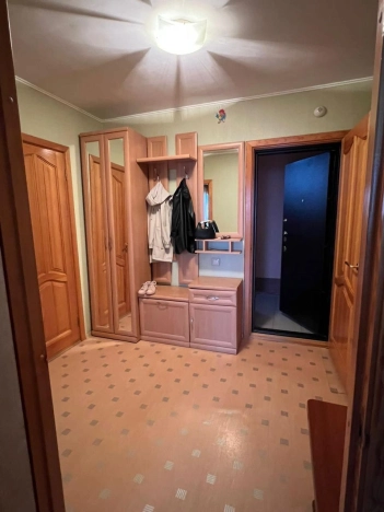 Купить однокомнатную квартиру в районе Кировский в Новосибирске. Вариант № 43305, 6, площадь -  квм, цена 4990000 рублей