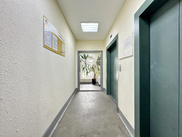 Купить трехкомнатную квартиру на улице имени Зверева в Красногорске. Вариант № 29532, 23, площадь -  квм, цена 15999000 рублей