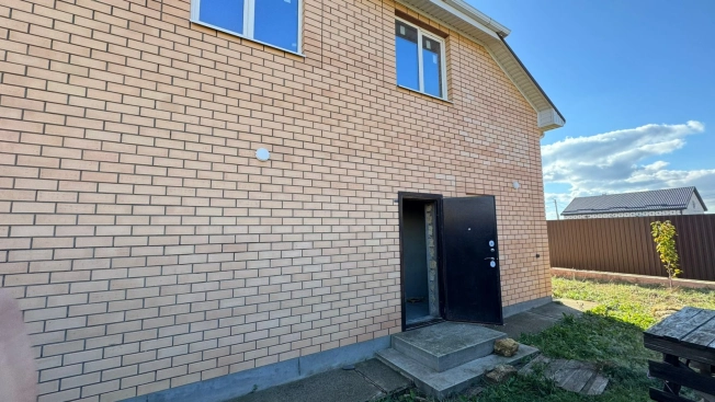 Купить дом в Элисте. Вариант № 7269275, 2, площадь -  квм, цена 12800000 рублей