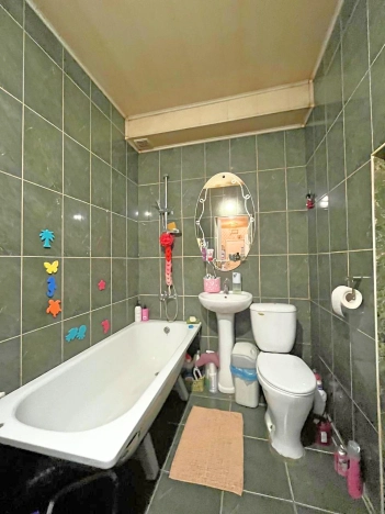 Купить четырехкомнатную квартиру в Вологде. Вариант № 55625, 10, площадь -  квм, цена 3800000 рублей