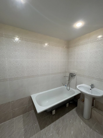 Купить трехкомнатную квартиру в районе Октябрьский в Улан-Удэ. Вариант № 9746956, 11, площадь - квм, цена 10050000 рублей