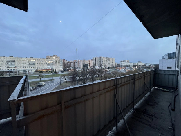 Купить трехкомнатную квартиру в районе Выборгский в Санкт-Петербурге. Вариант № 32057, 5, площадь -  квм, цена 9900000 рублей