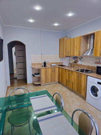 Купить однокомнатную квартиру в Зеленоградске. Вариант № 4080653, 8, площадь -  квм, цена 9500000 рублей