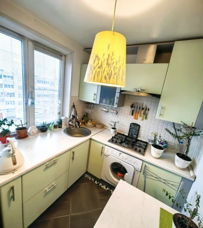 Купить двухкомнатную квартиру в Ярославской области. Вариант № 9890367, 0, площадь -  квм, цена 3690000 рублей