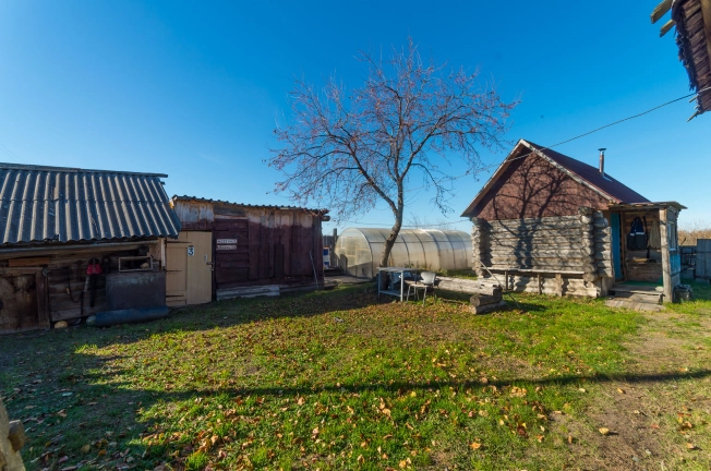 Купить дом на улице Набережная в Тюменской области. Вариант № 15741, 9, площадь -  квм, цена 3500000 рублей