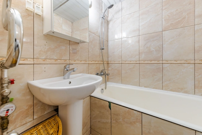 Купить трехкомнатную квартиру в Санкт-Петербурге. Вариант № 8819724, 20, площадь -  квм, цена 15500000 рублей