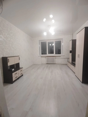 Купить квартиру на улице Ноябрьская в Владимире. Вариант № 21592, 4, площадь -  квм, цена 4000000 рублей