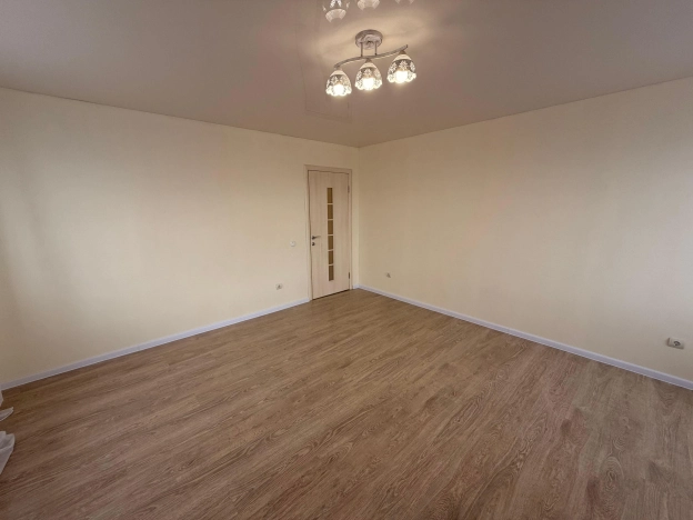 Купить двухкомнатную квартиру на вторичке в Пензенской области. Вариант № 7634563, 4, площадь - квм, цена 6700000 рублей