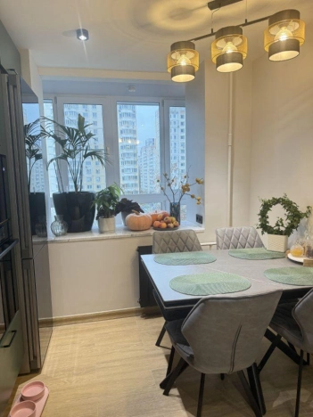 Купить квартиру в Москве. Вариант № 8807636, 5, площадь -  квм, цена 19500000 рублей