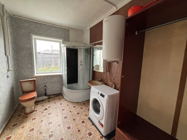 Купить дом в районе Железнодорожный в Улан-Удэ. Вариант № 3066392, 4, площадь -  квм, цена 4900000 рублей