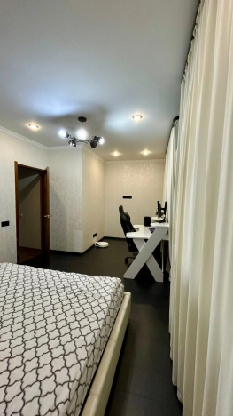 Купить двухкомнатную квартиру в Омске. Вариант № 7783882, 12, площадь -  квм, цена 6400000 рублей