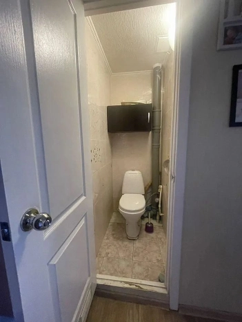 Купить трехкомнатную квартиру в Ростовской области. Вариант № 6227655, 9, площадь -  квм, цена 6299998 рублей