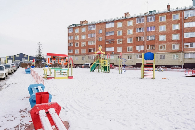 Купить однокомнатную квартиру на улице Энтузиастов в Омске. Вариант № 10597352, 17, площадь -  квм, цена 4100000 рублей