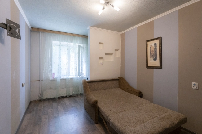 Купить двухкомнатную квартиру на вторичке в Пушкине. Вариант № 58931, 5, площадь -  квм, цена 6000000 рублей