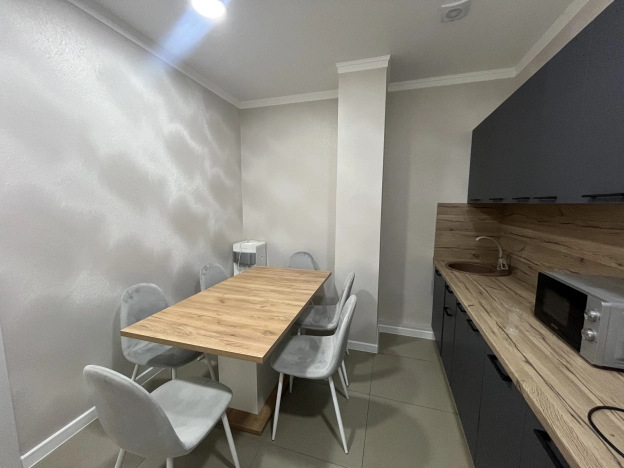 Снять коммерческую недвижимость в Ростове-на-Дону. Вариант № 3474394, 11, площадь -  квм, цена 100000 рублей