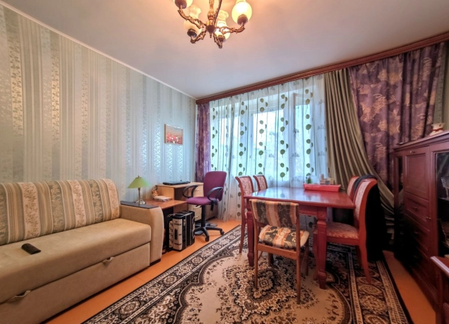 Купить квартиру на улице Нарвская в Смоленске. Вариант № 8103250, 0, площадь -  квм, цена 5250000 рублей