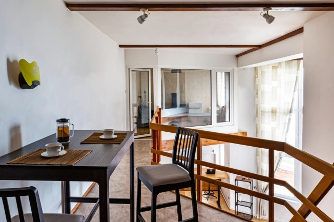 Купить квартиру на вторичке на улице набережная реки Карповки в Санкт-Петербурге. Вариант № 10433389, 9, площадь - квм, цена 33000000 рублей