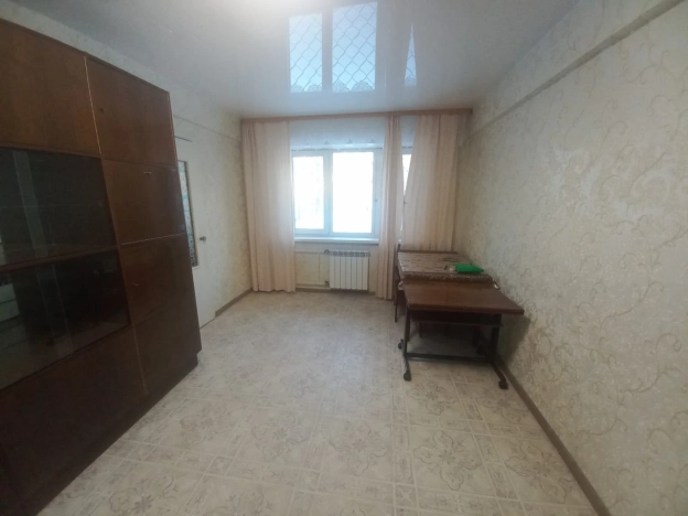 Купить трехкомнатную квартиру на вторичке в Микрорайоне 6А, Ангарск в Ангарске. Вариант № 33537, 2, площадь -  квм, цена 3950000 рублей