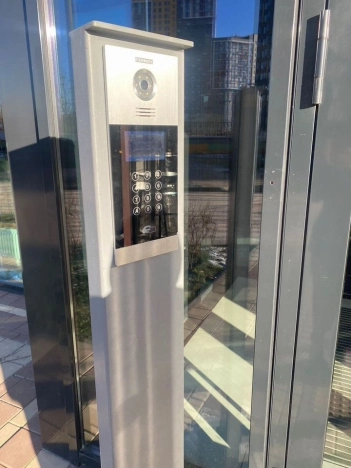 Купить квартиру в Москве. Вариант № 9178385, 4, площадь -  квм, цена 11000000 рублей