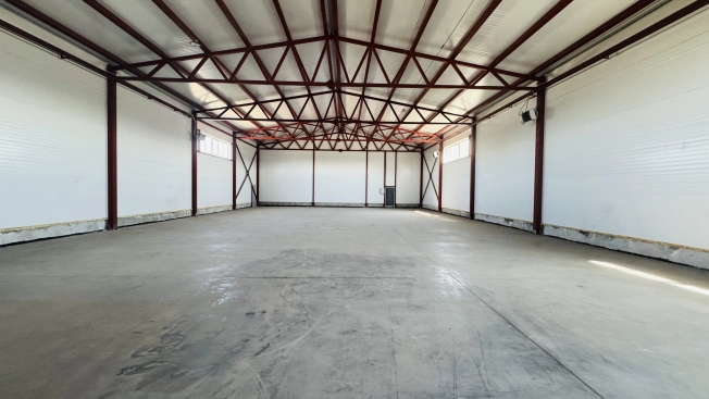 Снять коммерческую недвижимость в Новосибирске. Вариант № 3616, 2, площадь -  квм, цена 200000 рублей