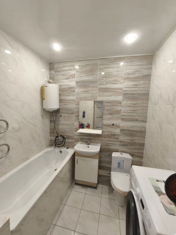 Купить квартиру на улице Комарова в Улан-Удэ. Вариант № 9087259, 5, площадь -  квм, цена 5800000 рублей