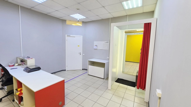 Купить коммерческую недвижимость свободного назначения в Жуковском. Вариант № 3779534, 8, площадь -  квм, цена 27950000 рублей