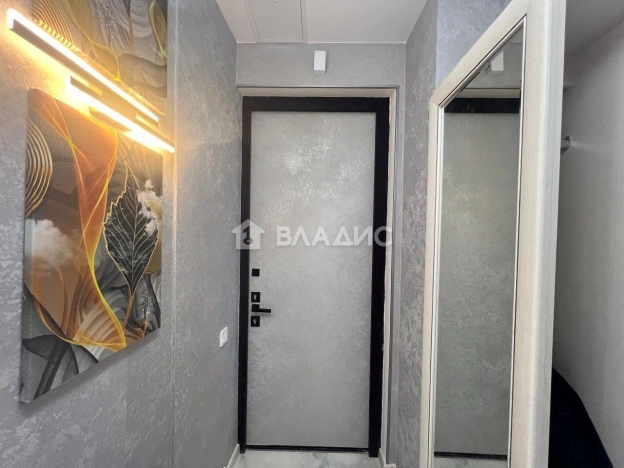 Купить квартиру в Москве. Вариант № 8462786, 32, площадь -  квм, цена 30000000 рублей