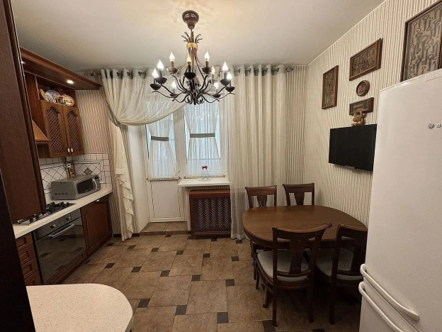 Купить квартиру в Вологодской области. Вариант № 2624707, 1, площадь -  квм, цена 9750000 рублей