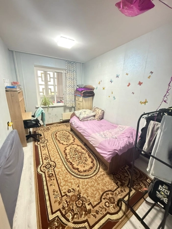 Купить трехкомнатную квартиру в Микрорайоне 8-й, Элиста в Элисте. Вариант № 8849283, 4, площадь -  квм, цена 4600000 рублей