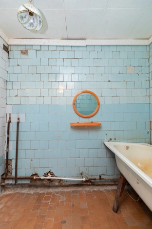 Купить двухкомнатную квартиру в Омске. Вариант № 5922216, 7, площадь -  квм, цена 3800000 рублей