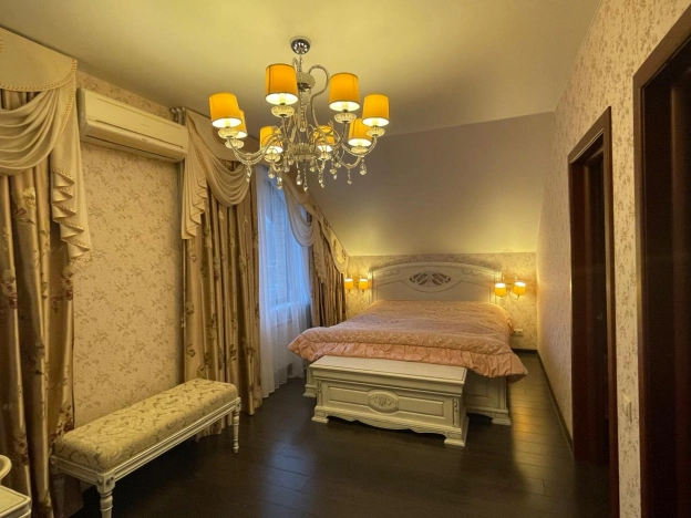 Купить дачу в Москве. Вариант № 19267, 5, площадь -  квм, цена 8500000 рублей