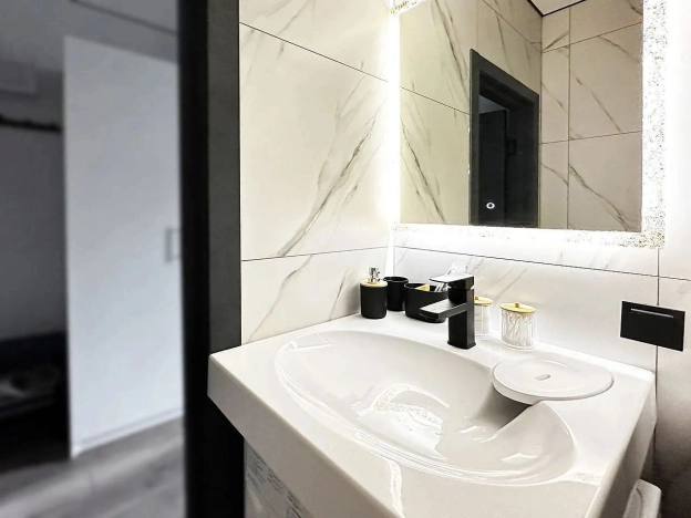 Купить квартиру в Москве. Вариант № 8431944, 11, площадь -  квм, цена 10700000 рублей