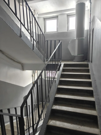 Купить квартиру в Омске. Вариант № 9250487, 18, площадь -  квм, цена 5680000 рублей