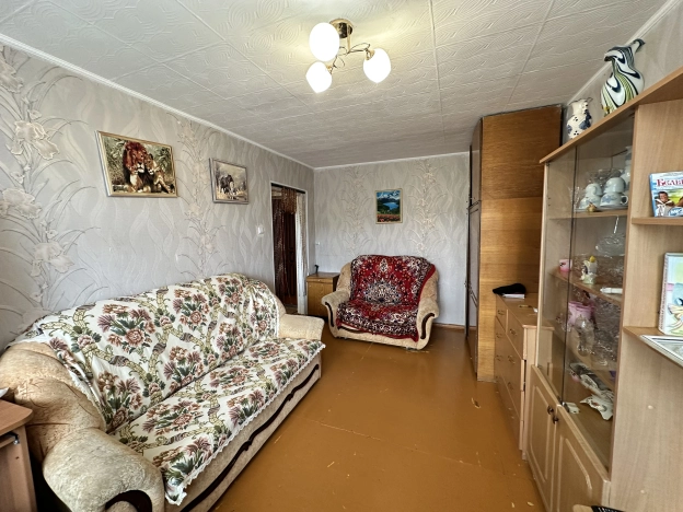 Купить однокомнатную квартиру в Приморском крае. Вариант № 8280, 13, площадь -  квм, цена 3300000 рублей