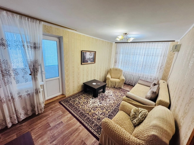 Снять квартиру в Керчи. Вариант № 8996287, 3, площадь -  квм, цена 30000 рублей