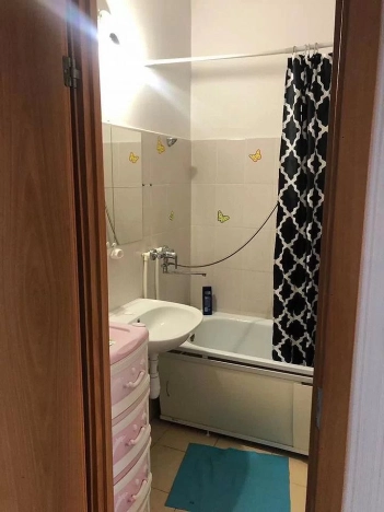 Купить трехкомнатную квартиру в районе Кировский в Ростове-на-Дону. Вариант № 25182, 4, площадь -  квм, цена 7499995 рублей